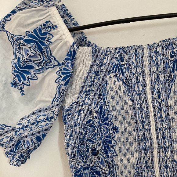 Stretchy blue and white short sleeve crop top Size S by Olivaceous - Picture 2 of 5